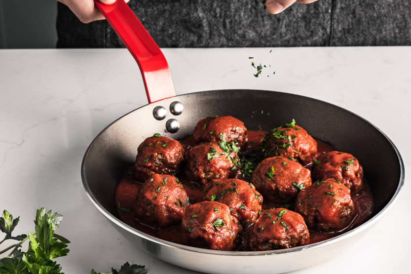 De Buyer Choc Classic HACCP röd non-stick stekpanna i aluminium