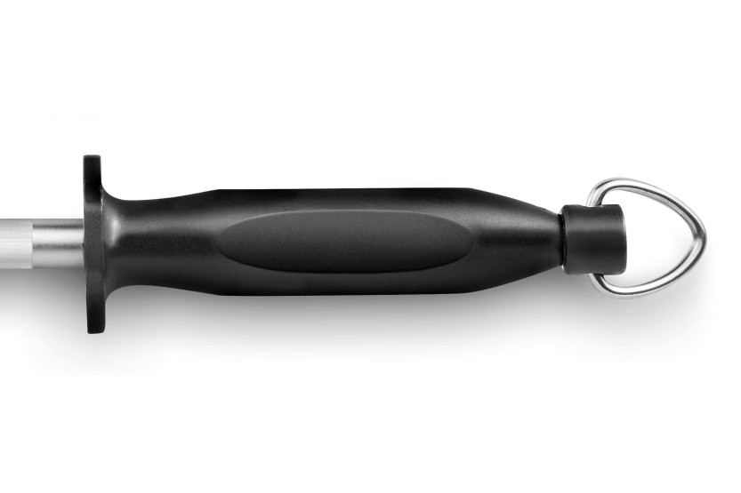 Ergonomic handle with buckle