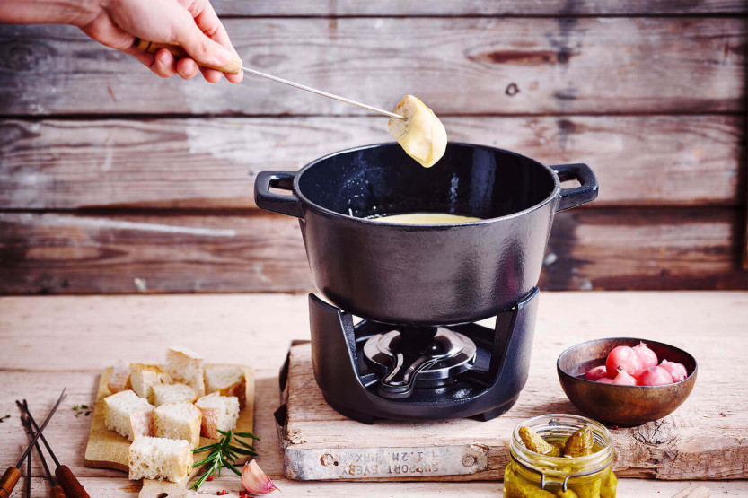 Conjunto de fondue em ferro fundido esmaltado Beka Nori para 8 pessoas - Preto