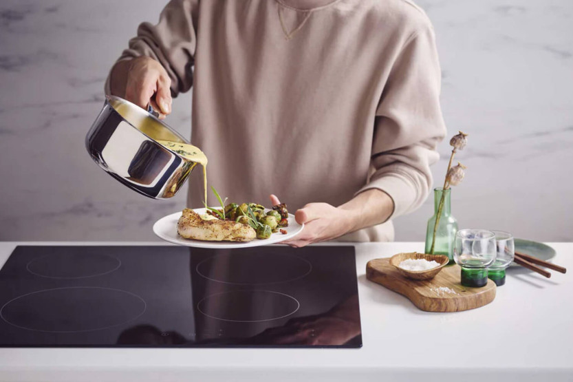 Set of 3 Beka Maestro 16-18-20cm pans in 18/10 stainless steel with 2 pouring spouts