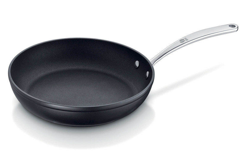 Beka Titan 28 cm smedet non-stick stegepande i aluminium