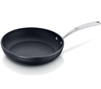 Beka Titan 30 cm non-stick stegepande i smedet aluminium