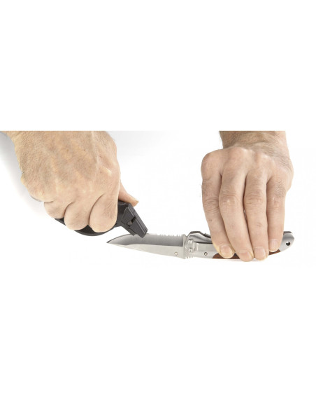 Affilatore tascabile Herbertz con lame lisce e dentate