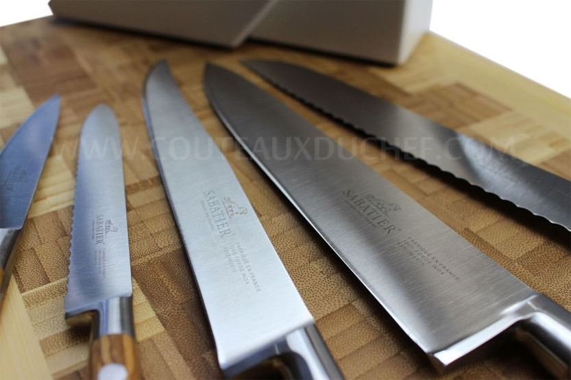 SABATIER Provencao block in white lacquered olive wood 5 stainless steel forged knives
