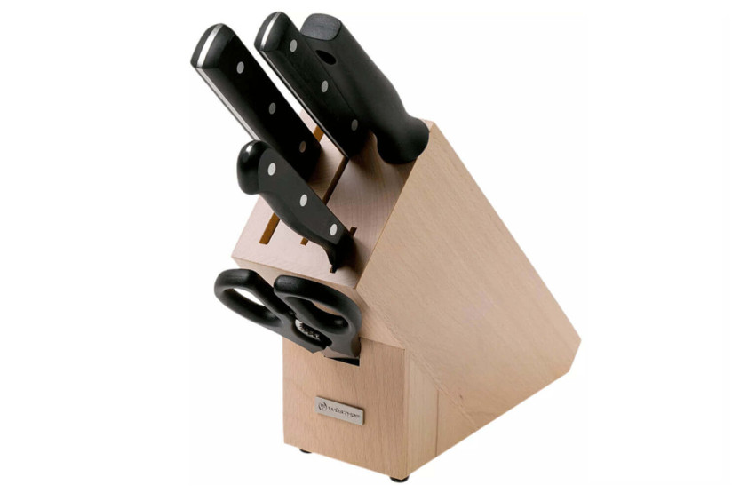 Wüsthof Gourmet 5-piece block - 3 knives + 1 gun and a pair of scissors