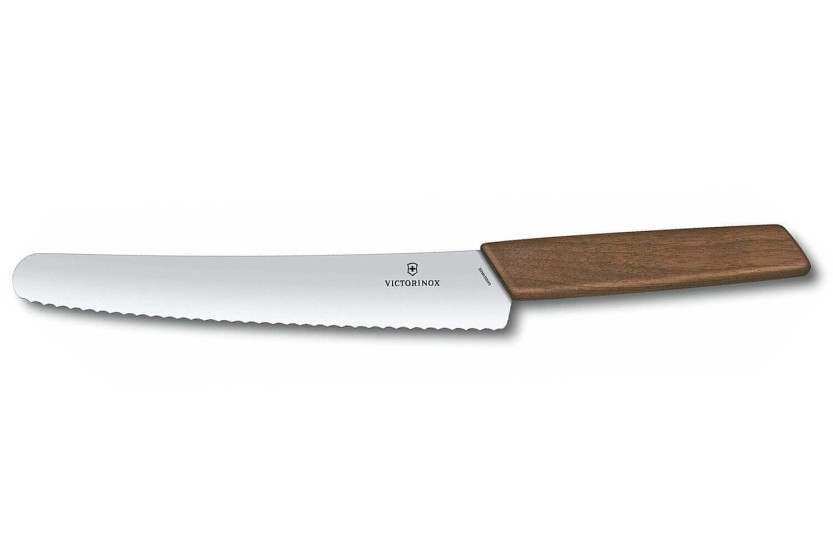 Blokk med 6 Victorinox Swiss Modern kjøkkenkniver med håndtak i valnøtt
