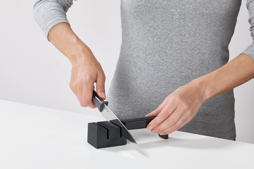 Blok med 5 Joseph Joseph Elevate-knive med aftagelig slibemaskine