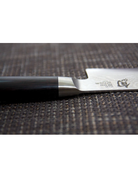 KAI Schneide-Set Schneidebrett aus Eiche + 3 Shun Classic Messer
