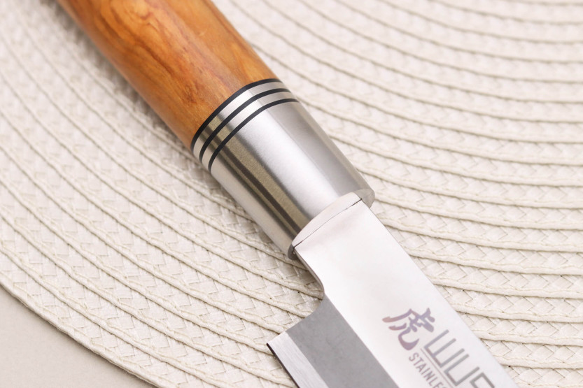 27 cm Wusaki Olive 7Cr yanagibakniv med håndtag i oliventræ + saya