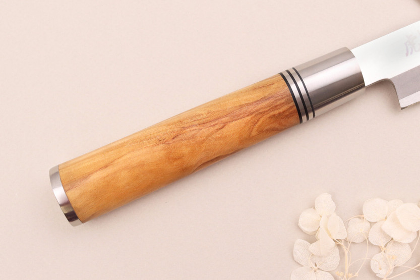 Coltello Wusaki Olive 7Cr yanagiba da 24 cm con manico in legno d'oliva + saya
