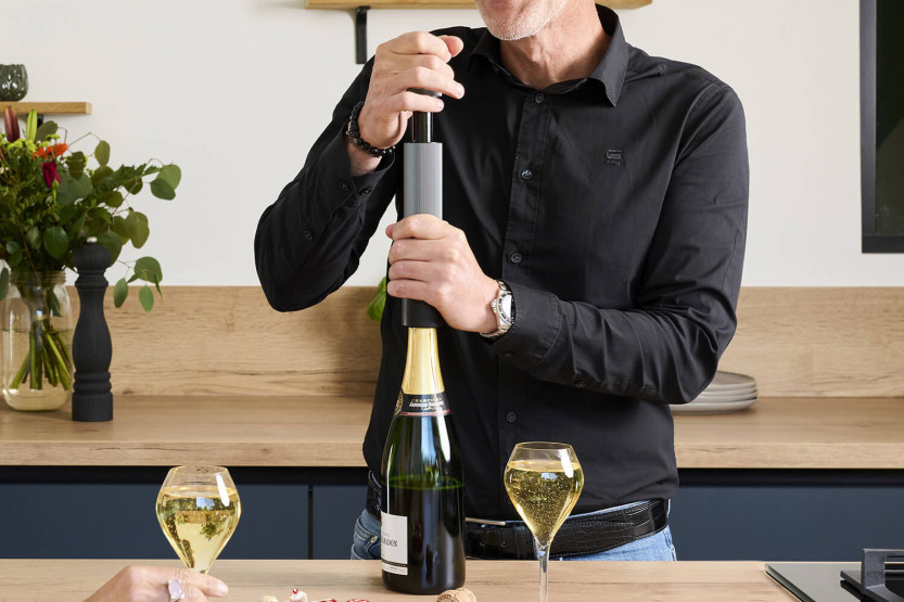 Peugeot Line Preserve Duo dobbeltfunksjonspumpe for vin og musserende vin + 3 propper