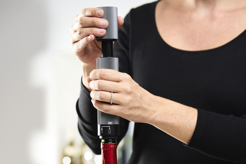 Bomba para vino y cava Peugeot Line Preserve Duo doble función + 3 tapones