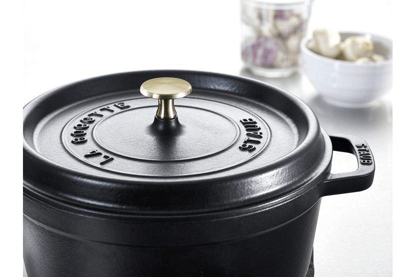 Casseruola rotonda in ghisa smaltata STAUB nero