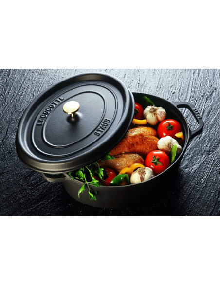 Casseruola ovale Staub in ghisa smaltata nero opaco
