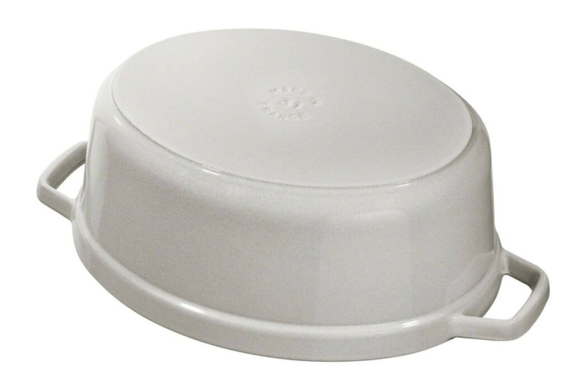 STAUB ovale Cocotte aus emailliertem Gusseisen mit weißem Trüffel