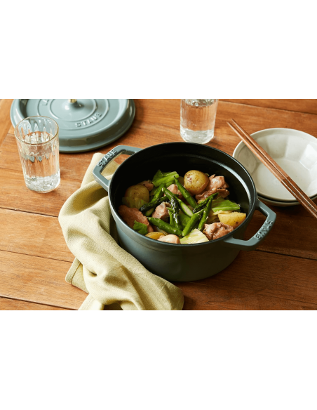 Staub rund emaljerad gjutjärnsgryta Eucalyptus