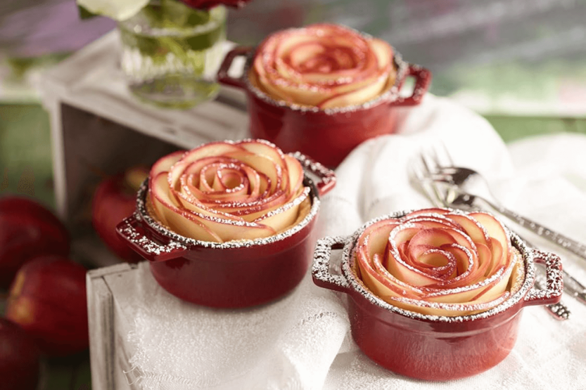 Staub ronde gietijzeren mini braadpan geëmailleerd kersen 10cm