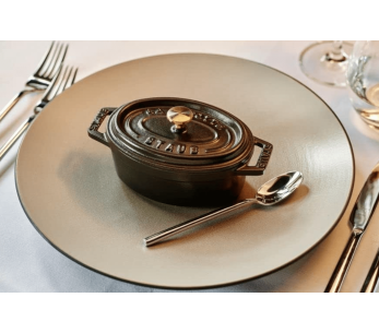 Staub oval støpejernsgryte mini emaljert matt svart 11cm 2