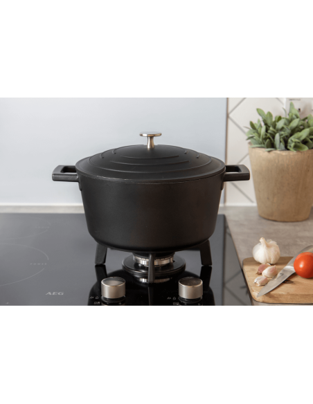 Cacerola MasterClass de aluminio fundido compatible con inducción, negra 4L