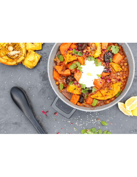 MasterClass induction-compatible casserole in black cast aluminium 4L