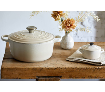 Caçarola de ferro fundido esmaltado Le Creuset Signature 24cm Merengue 2