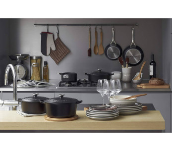Le Creuset Signature rund emaljerad gjutjärnsgryta 28cm Matt Black 2