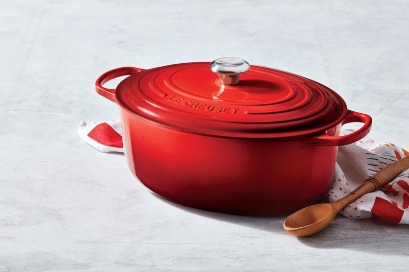 Casseruola ovale in ghisa smaltata Le Creuset Signature 29 cm ciliegia