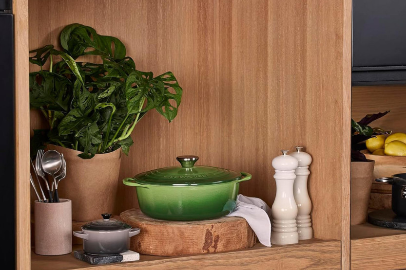 Le Creuset Signature ovaali emaloitu valurautainen pata 29cm Bambu