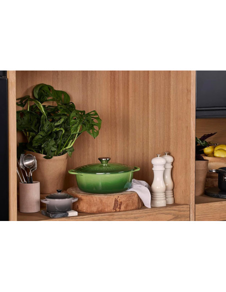 Le Creuset Signature ovaali emaloitu valurautainen pata 29cm Bambu