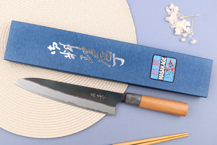 Faca de chef japonesa Masakage Mizu 21cm feita à mão
