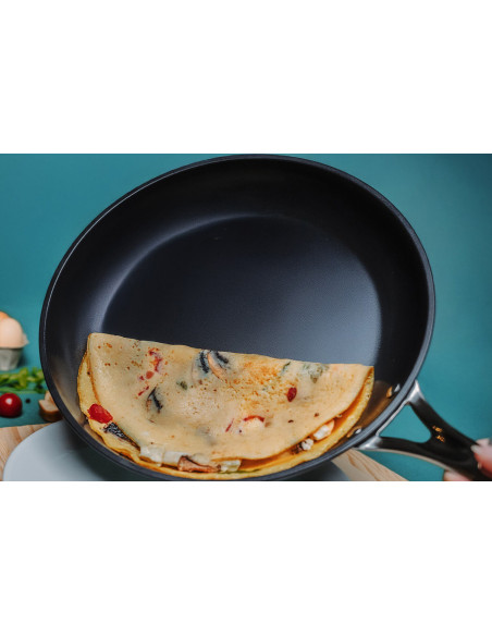 Cristel Castel'Pro Ultralu non-stick stekepanne i smidd aluminium med Ceraliss+-belegg