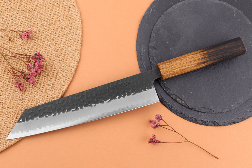 21cm kiritsuke kniv Yuzo Svart AS bränd ek Japanskt hantverk