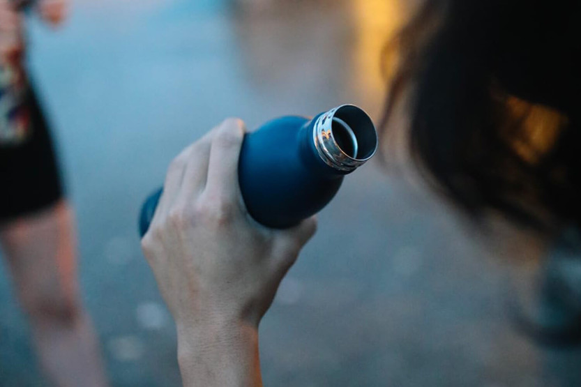 Qwetch Active 1000ml gerecyclede roestvrijstalen isoleerfles - 4 kleuren