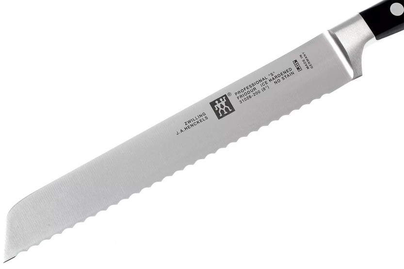 Cuchillo forjado para pan Zwilling Professional "S" 20cm de acero inoxidable