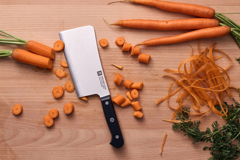 Faca Gourmet ZWILLING 15cm com cabo rebitado