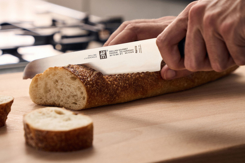 ZWILLING Gourmet brødkniv 20 cm med nittet skaft