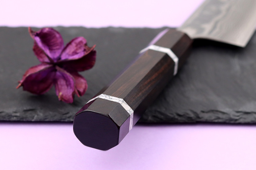 16,5cm Japanese santoku knife Yuzo SG2 Damascus Kankou Silver