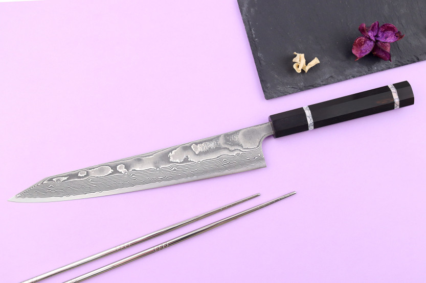 Sujihiki kiritsuke veitsi 24cm käsintehty japanilainen Yuzo Kanko Damascus SG2