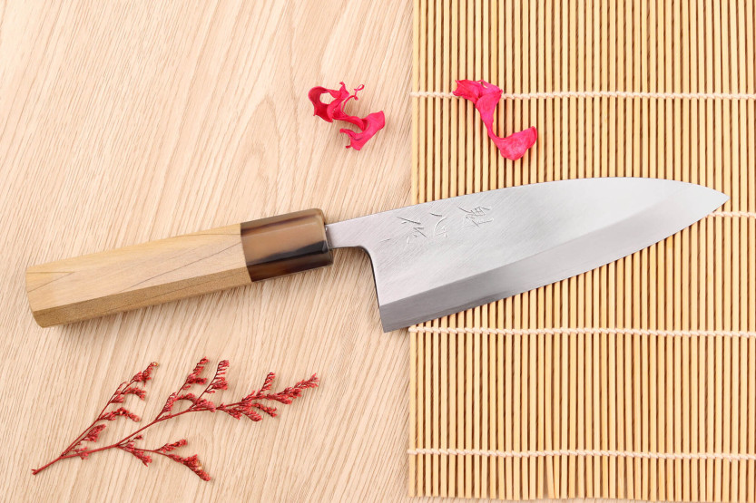 Nakamura Kaishin Saku WS2 15cm deba japansk handgjord kniv i magnolia