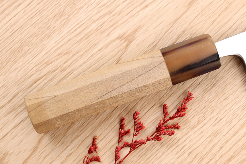 Nakamura Kaishin Saku WS2 15cm deba cuchillo japonés hecho a mano en magnolia