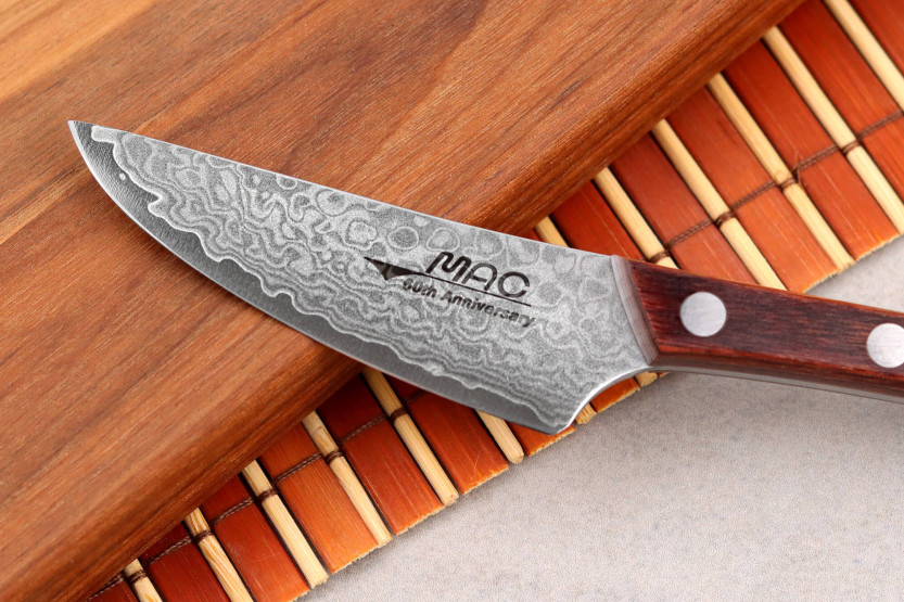 Faca para bife japonesa de 45 camadas MAC Damascus 7,5cm 60º aniversário - Edição limitada