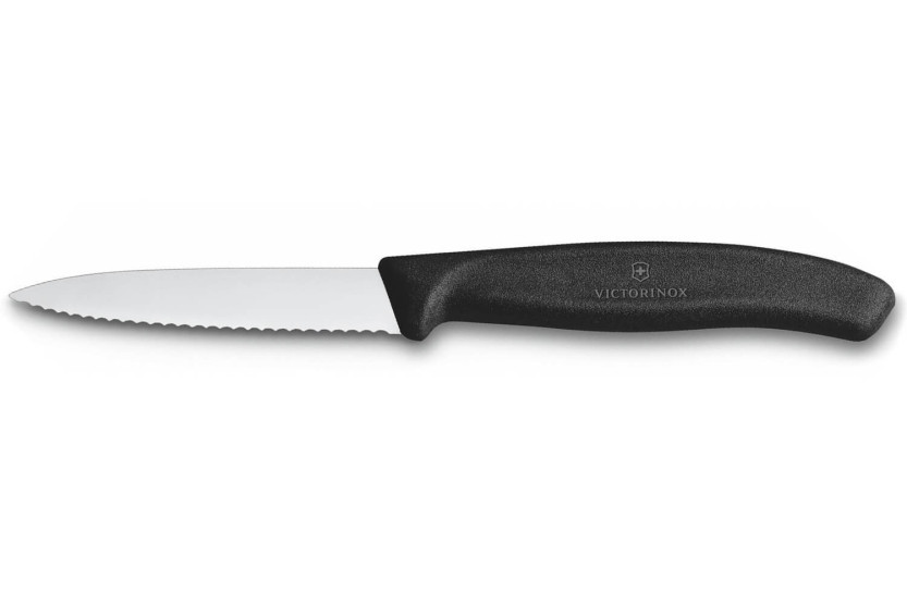 2 Victorinox SwissClassic -veitsisarja + 1 kuorimaveitsi musta