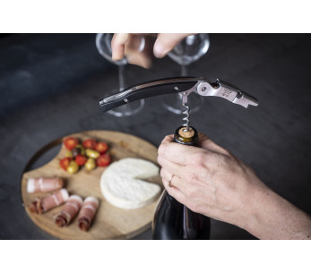 Gift box Peugeot Pop'n'Preserve corkscrew sommelier + preservation pump + 2 corks 2