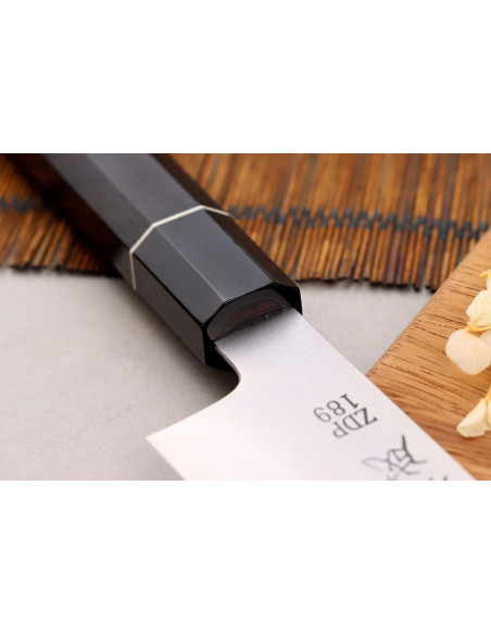 19.5cm Sukenari ZDP-189 San Maï Japanilainen santokuveitsi, jossa on eebenpuu kahva