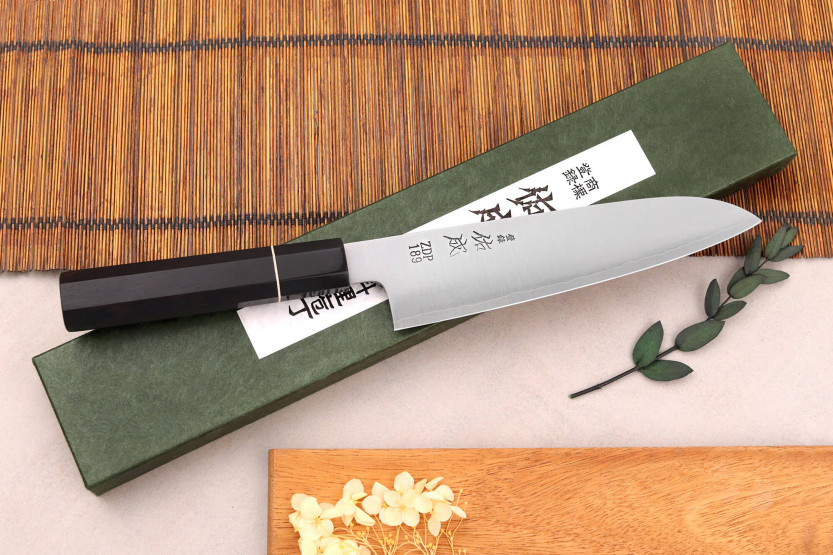 Santokumesser 19,5cm japanisch handgefertigt Sukenari ZDP-189 San Maï Griff aus Ebenholz