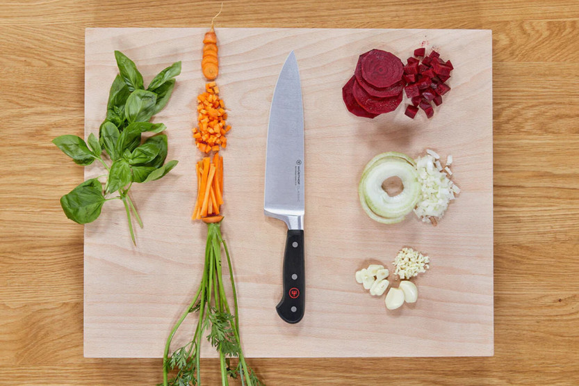 Coltello da chef forgiato Wüsthof Classic da 20 cm + blocco da 6 pezzi in omaggio