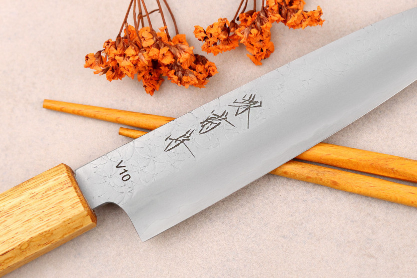 13,5cm japanisches handgefertigtes Universalmesser Sakai Kikumori TS10 aus Eiche