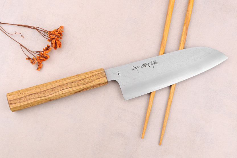 Sakai Kikumori TS10 16,5 cm japansk santokukniv i egetræ