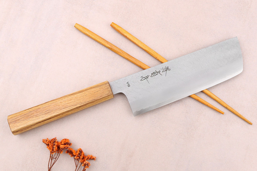 Sakai Kikumori TS10 16,5cm Cuchillo japonés nakiri en roble