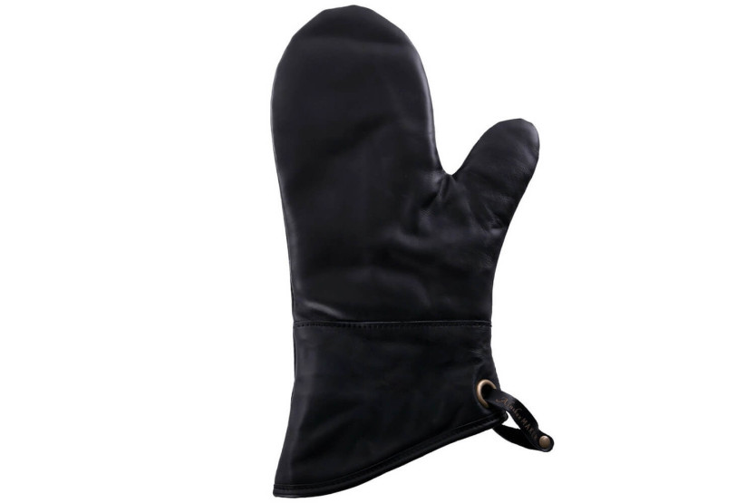 Alaskan Maker Defender black leather potholder